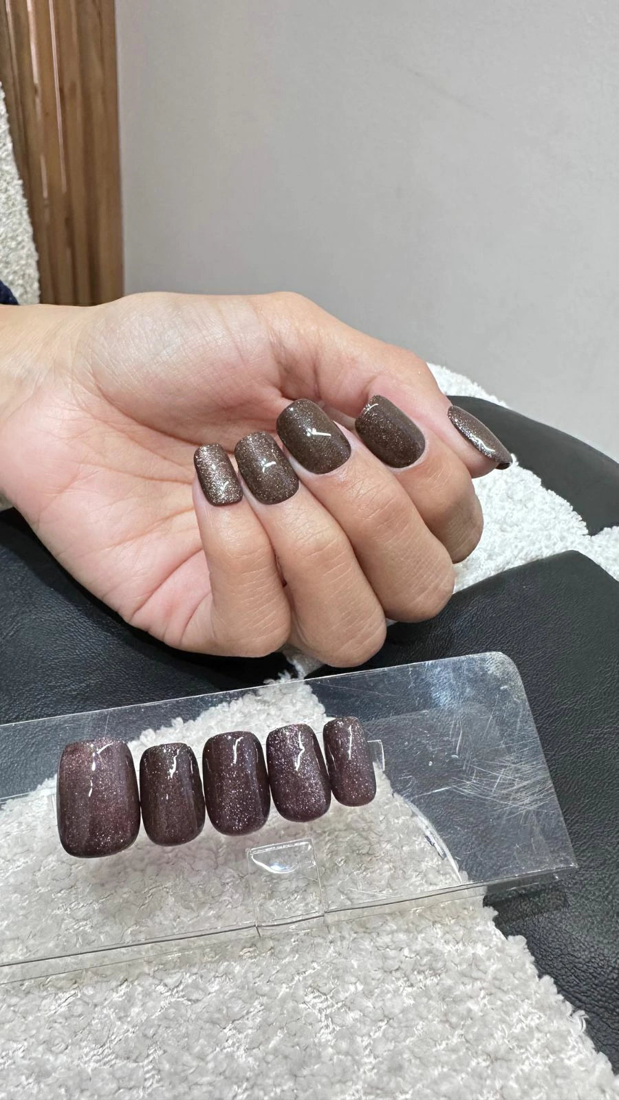 Chocolate Cat Eye