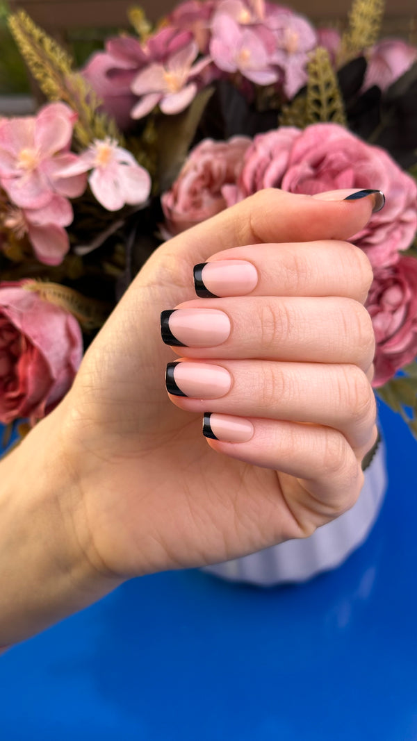 Noir French - Square Medium